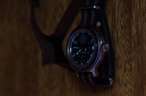 Vostok Amphibia Review – The luminous hands and dial