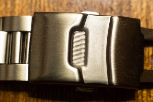 Strapcode Super Oyster Review – Bracelet Clasp Front