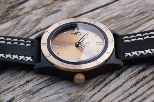 H2O Hydra Bronze dive watch