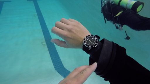 Casio MDV106 Review – Diving In The Pool