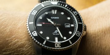 Casio MDV106-1A Wrist Shot with black NATO strap