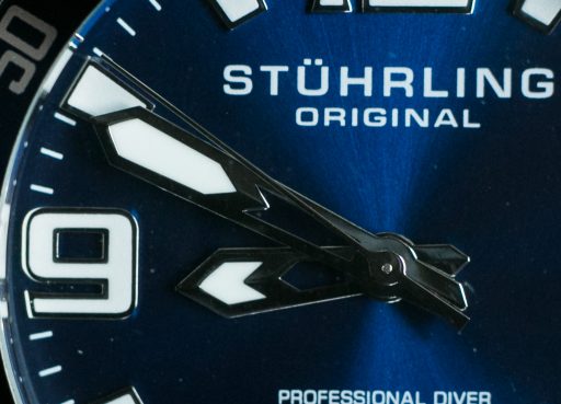 Stuhrling-Aquadiver-Regatta-Review-Handset