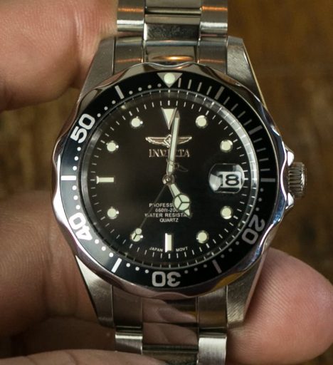 Invicta 8932 Pro Diver Unboxing – Dial Close