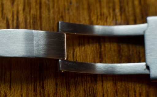 Strapcode Endmill Bracelet Review – Clasp Hinge