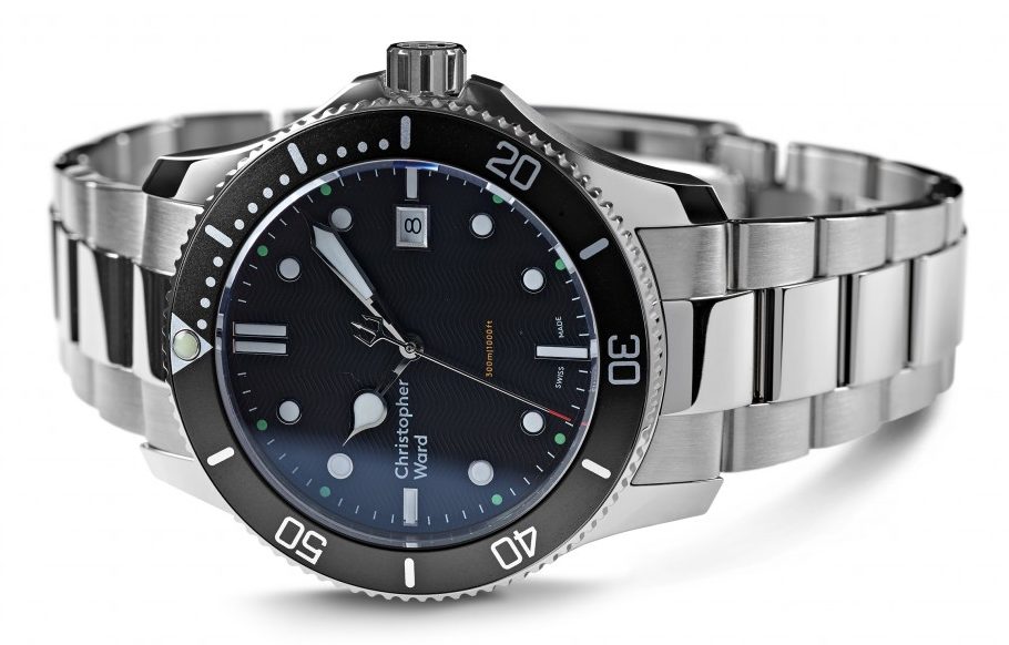 Best Women's Dive Watches - Christopher Ward C60 Trident 300 Black Sideways